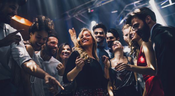 7 INDOOR CLUBS IN DUBAI!